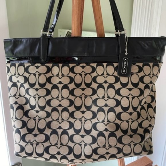 Coach Handbags - LARGE-RARE-COACH-SIGNATURE LOGO-TOTE